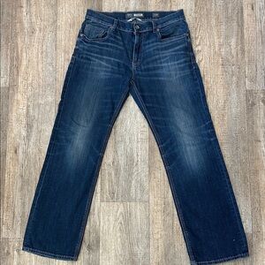 BKE Jake Bootleg Jeans Size 34R/30
Excellent cond
Style# AVP15136
99% Cotton